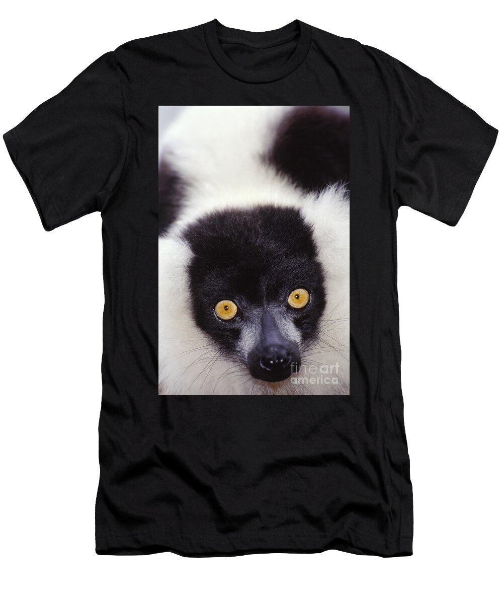 Ruffed Lemur Madagascar Art Wolfe T-Shirt
